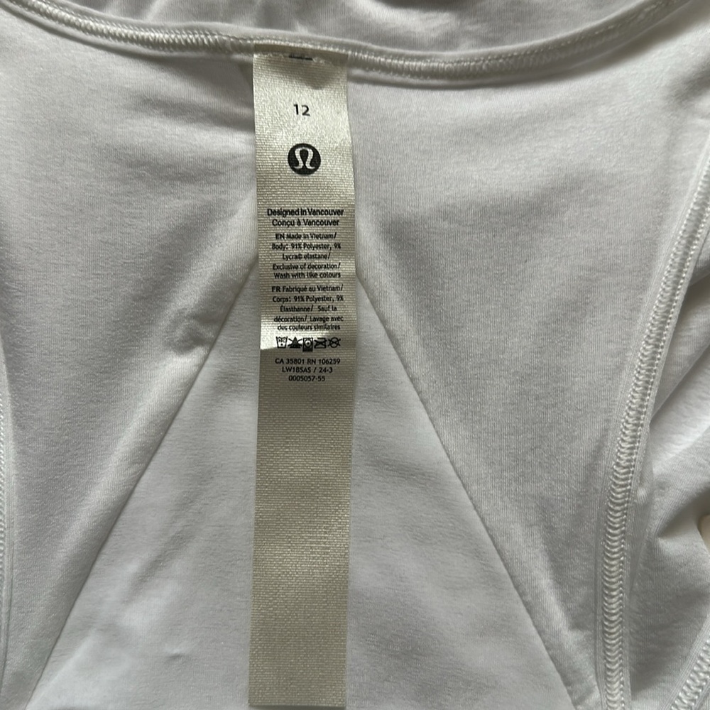 Lululemon Essential Tank Pleated Size 12 - Picture 6 of 9